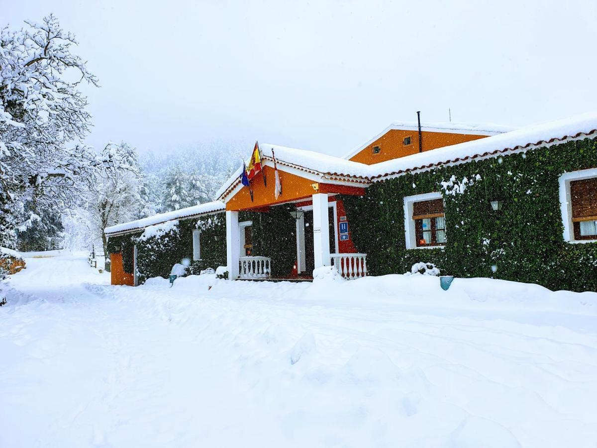 Hospedium Hotel Val De Pinares Bogarra Exterior photo